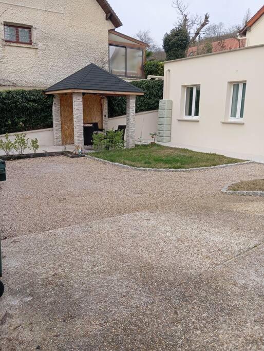 Appartement Cosy Avec Jardin Vaux-Sur-Seine Exteriér fotografie
